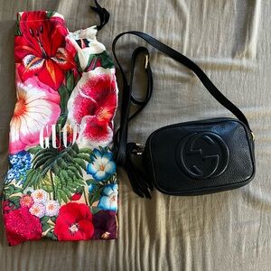 Rare Gucci Soho Small Disco Shoulder Crossbody Camera Bag Black Pebbled Leather